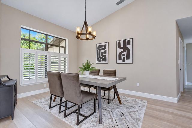 806 SANDRINGHAM LANE, Lutz, FL 33549