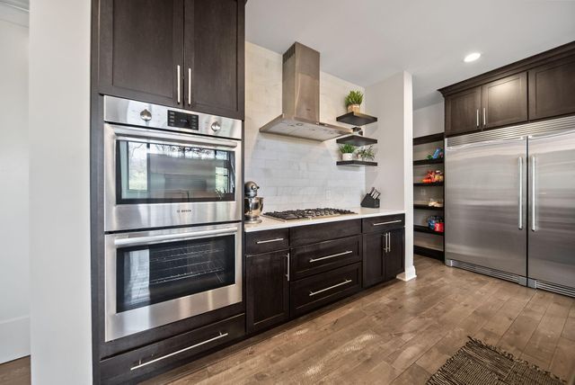 101 Lake Bluff Drive, Columbus, OH 43235