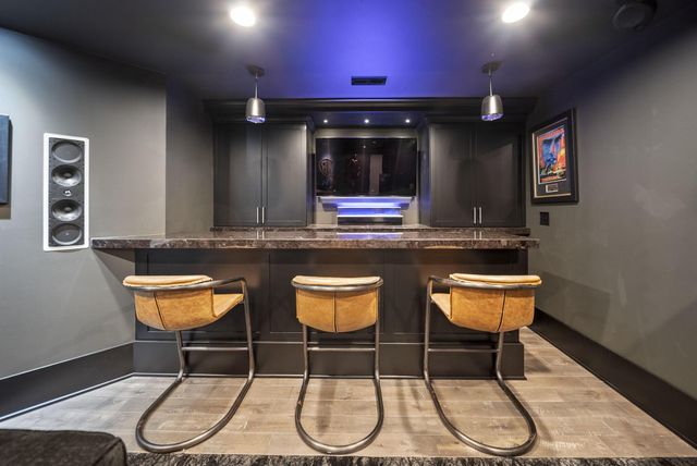 101 Lake Bluff Drive, Columbus, OH 43235