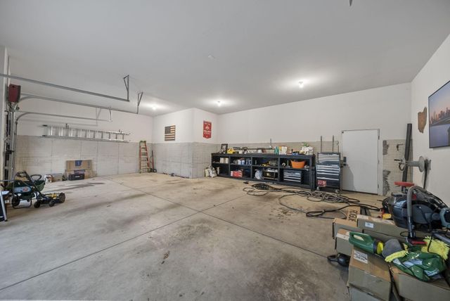 101 Lake Bluff Drive, Columbus, OH 43235