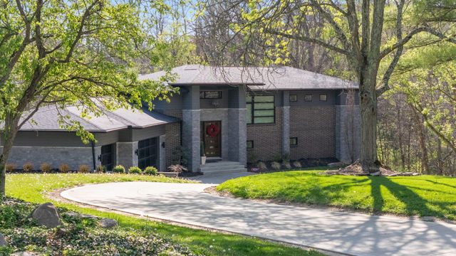 101 Lake Bluff Drive, Columbus, OH 43235