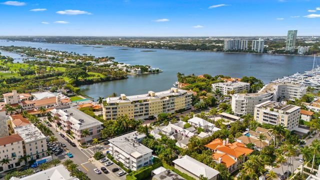 401 Peruvian Avenue 1010, Palm Beach, FL 33480
