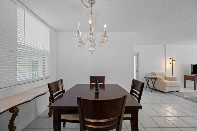 401 Peruvian Avenue 1010, Palm Beach, FL 33480