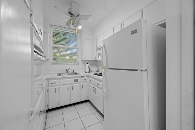 401 Peruvian Avenue 1010, Palm Beach, FL 33480