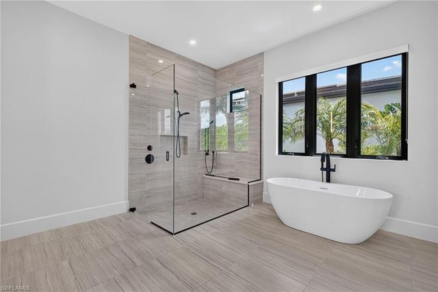 16696 Lucarno WAY, Naples, FL 34110