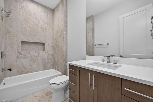16696 Lucarno WAY, Naples, FL 34110