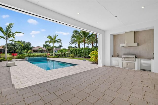 16696 Lucarno WAY, Naples, FL 34110