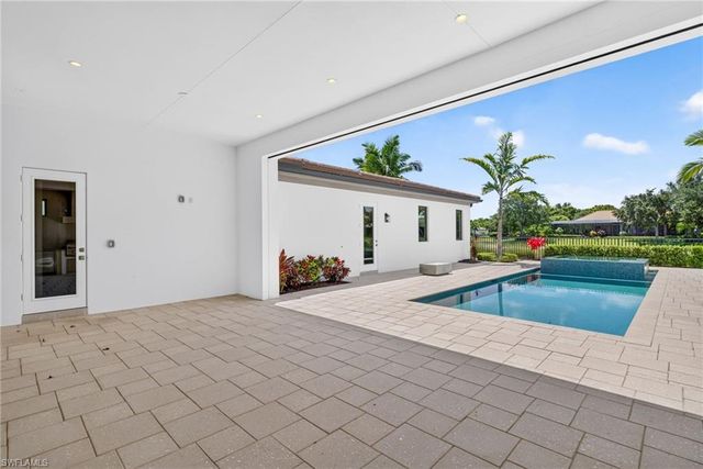 16696 Lucarno WAY, Naples, FL 34110