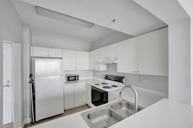 3020 NE 32nd Avenue 807, Fort Lauderdale, FL 33308