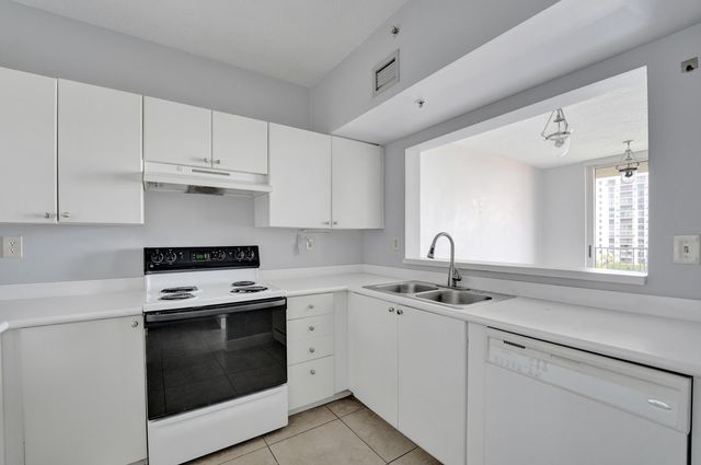 3020 NE 32nd Avenue 807, Fort Lauderdale, FL 33308