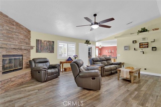 18311 Owatonna Road, Apple Valley, CA 92307