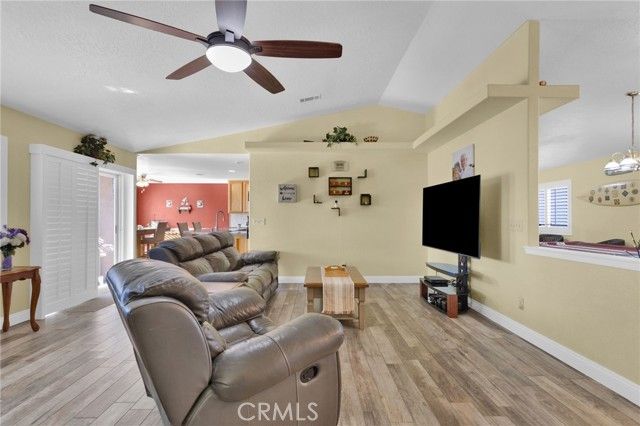 18311 Owatonna Road, Apple Valley, CA 92307