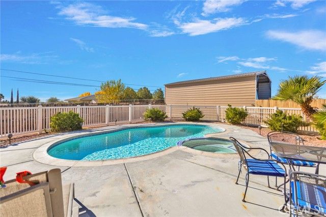 18311 Owatonna Road, Apple Valley, CA 92307