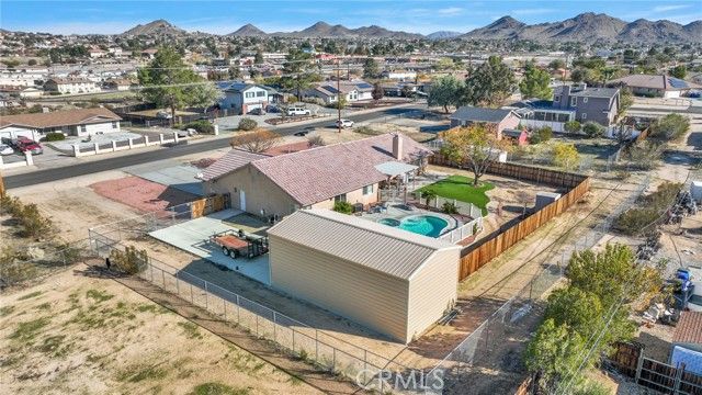 18311 Owatonna Road, Apple Valley, CA 92307