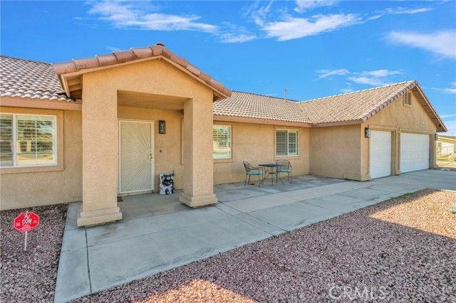 18311 Owatonna Road, Apple Valley, CA 92307