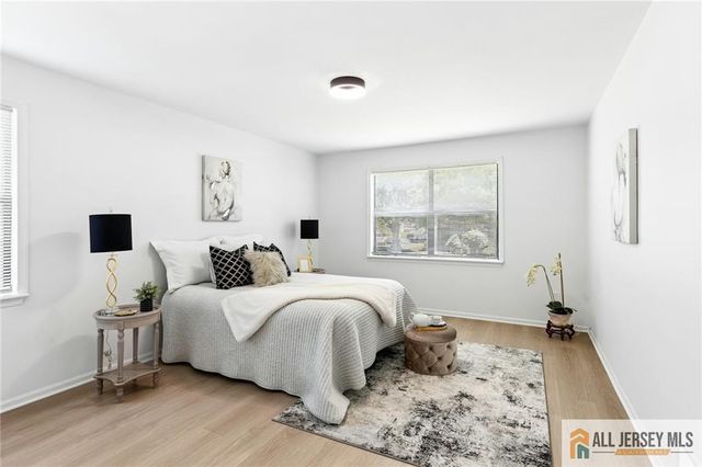 121 Beverly Hills Terrace B, Woodbridge Proper, NJ 07095