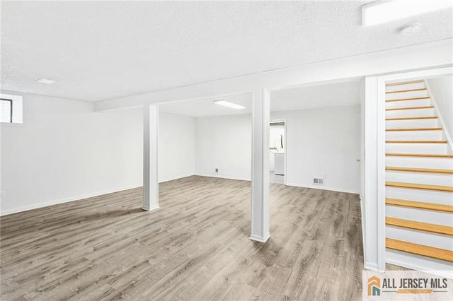 121 Beverly Hills Terrace B, Woodbridge Proper, NJ 07095