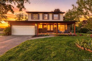 4720 Chapel Drive, Troy, MI 48085