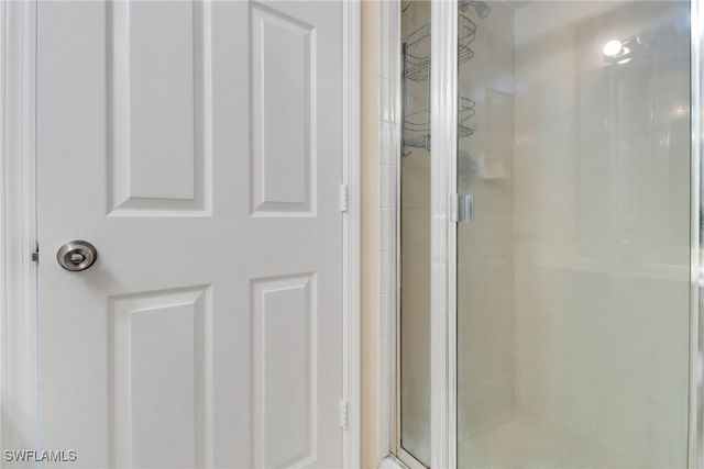 1096 Woodshire LN C202, Naples, FL 34105