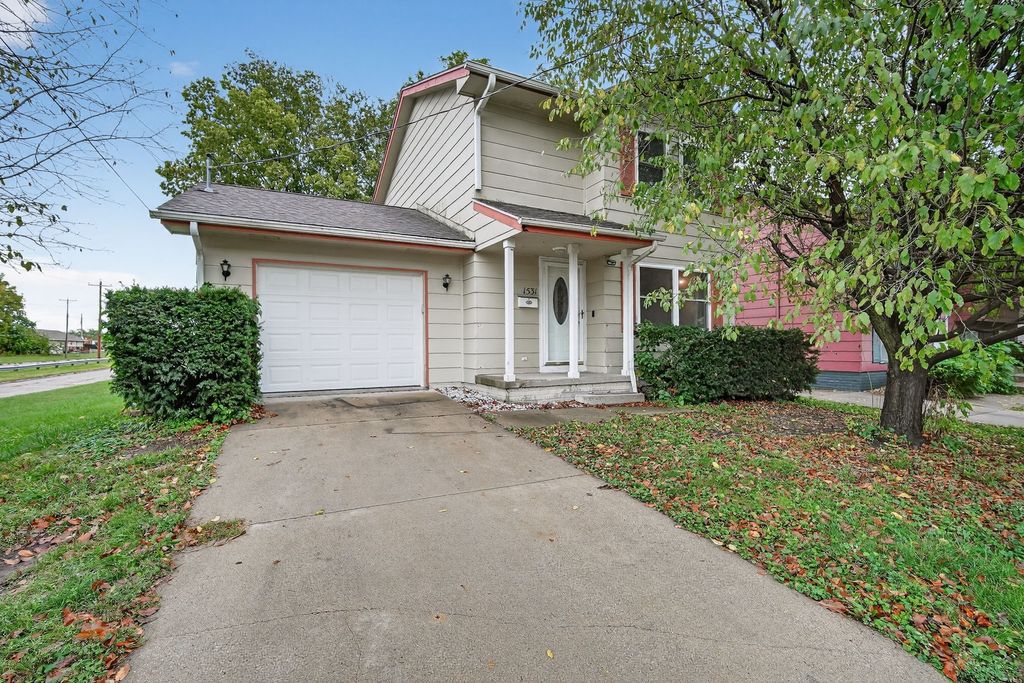 1531 Stewart Street, Des Moines, IA 50316