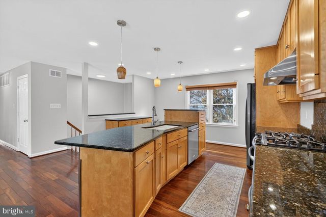 1711 PRELUDE DR, Vienna, VA 22182