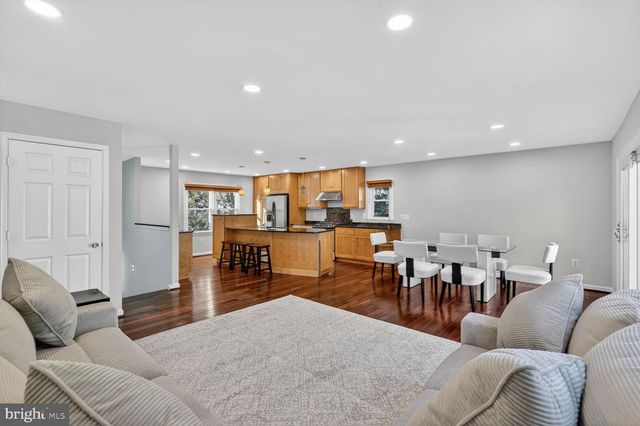 1711 PRELUDE DR, Vienna, VA 22182