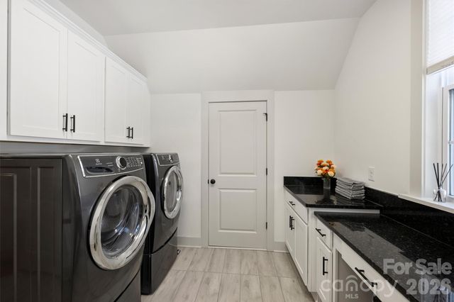 1414 Briar Creek Road, Charlotte, NC 28205