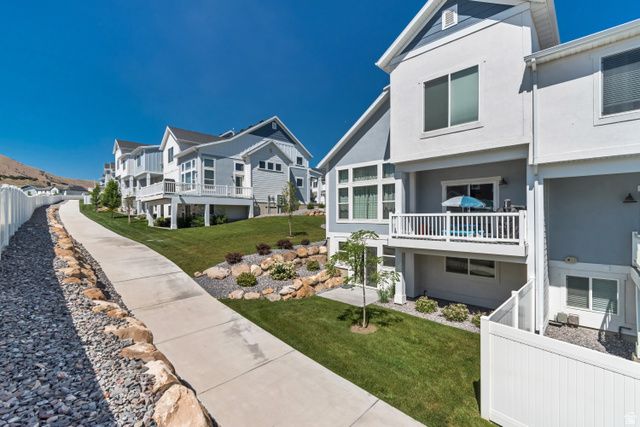 9757 N AARON AVE, Eagle Mountain, UT 84005