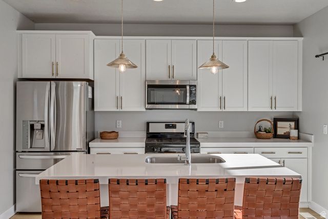 9757 N AARON AVE, Eagle Mountain, UT 84005
