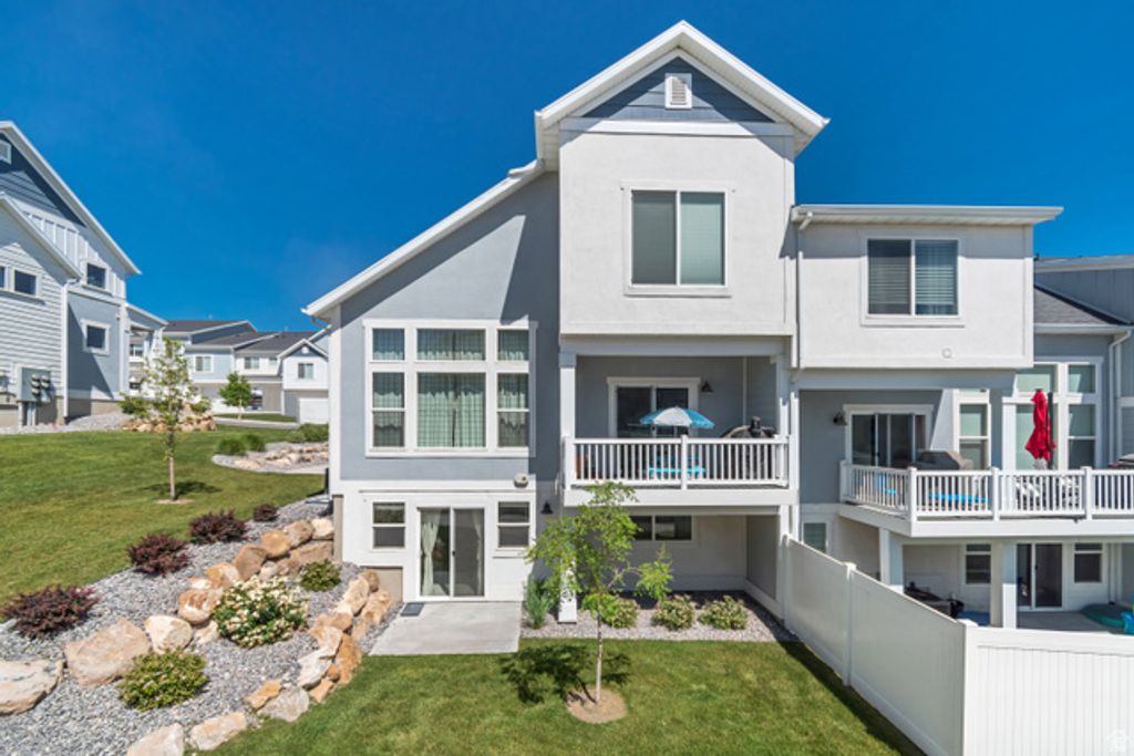 9757 N AARON AVE, Eagle Mountain, UT 84005