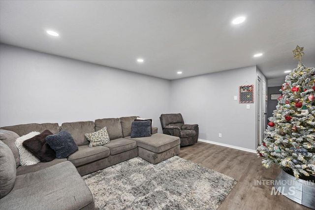 1964 Alta Drive, Twin Falls, ID 83301