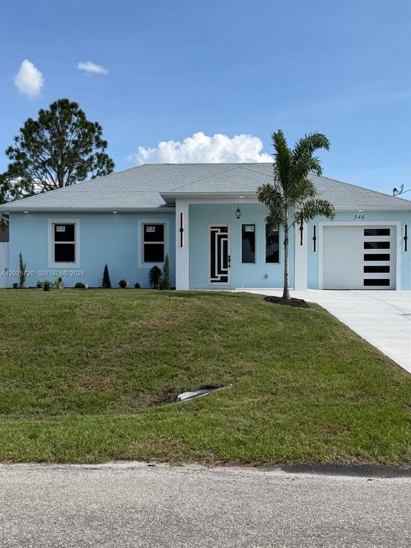 546 E Louisville St, Lehigh Acres, FL 33974