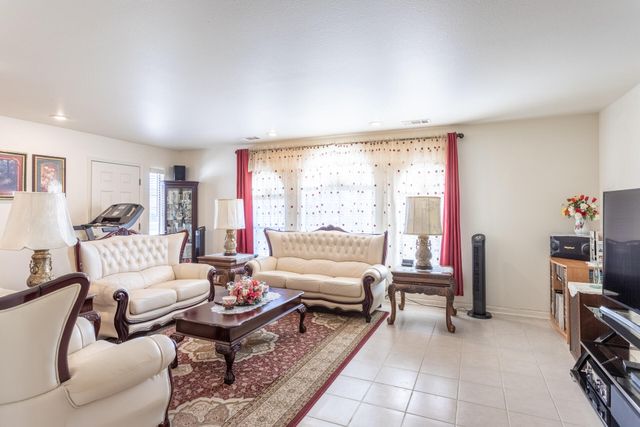 4368 Wild Flower Way, Redding, CA 96001