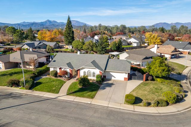 4368 Wild Flower Way, Redding, CA 96001