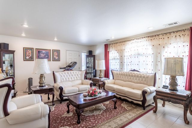 4368 Wild Flower Way, Redding, CA 96001