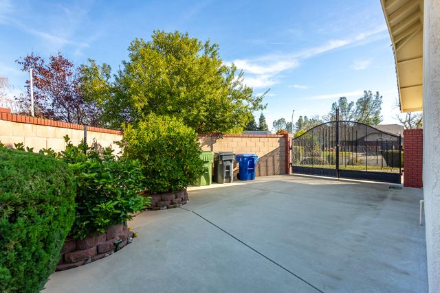 4368 Wild Flower Way, Redding, CA 96001