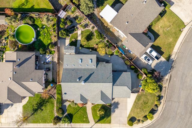 4368 Wild Flower Way, Redding, CA 96001