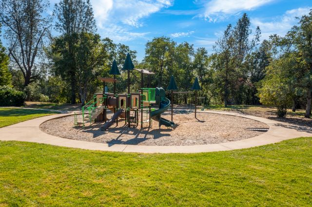 4368 Wild Flower Way, Redding, CA 96001