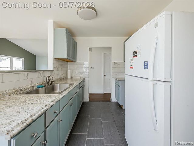 572 Tennessee Street, Detroit, MI 48215