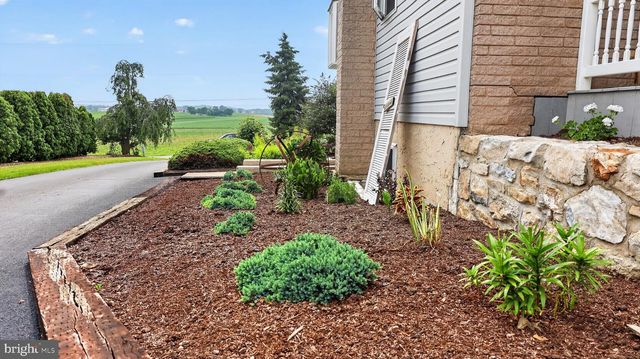 285 SCHOOL LANE RD, Gap, PA 17527
