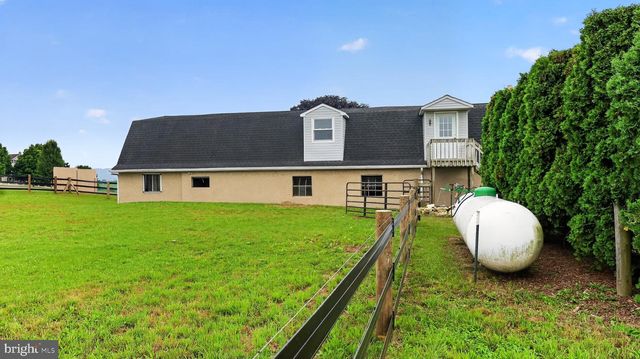 285 SCHOOL LANE RD, Gap, PA 17527