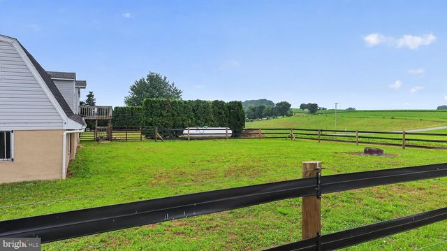 285 SCHOOL LANE RD, Gap, PA 17527