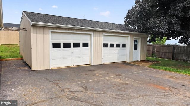 285 SCHOOL LANE RD, Gap, PA 17527
