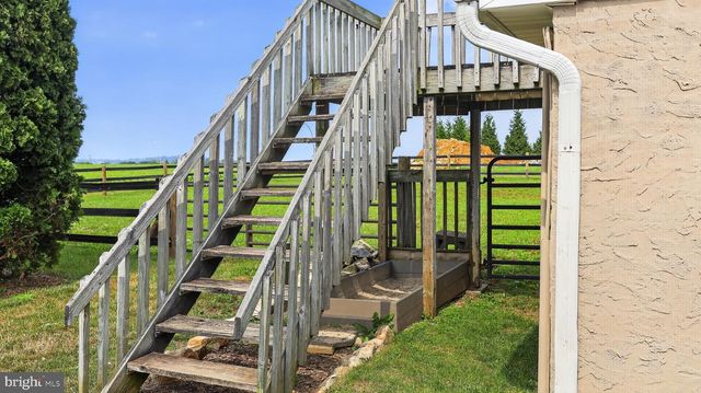 285 SCHOOL LANE RD, Gap, PA 17527