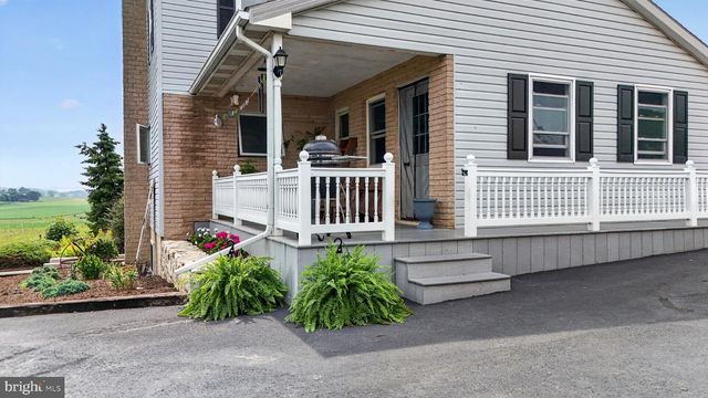 285 SCHOOL LANE RD, Gap, PA 17527