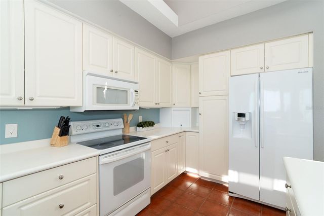 8226 HARBORSIDE CIRCLE, Englewood, FL 34224