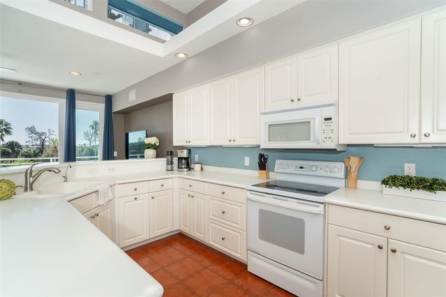 8226 HARBORSIDE CIRCLE, Englewood, FL 34224