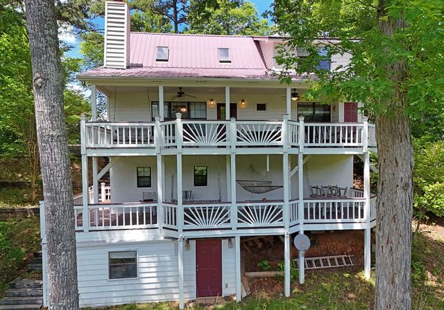 209 Moon Shadow Trail, Blairsville, GA 30512