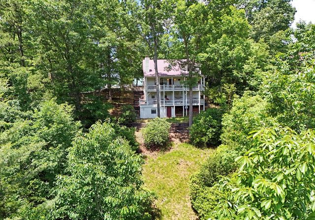 209 Moon Shadow Trail, Blairsville, GA 30512