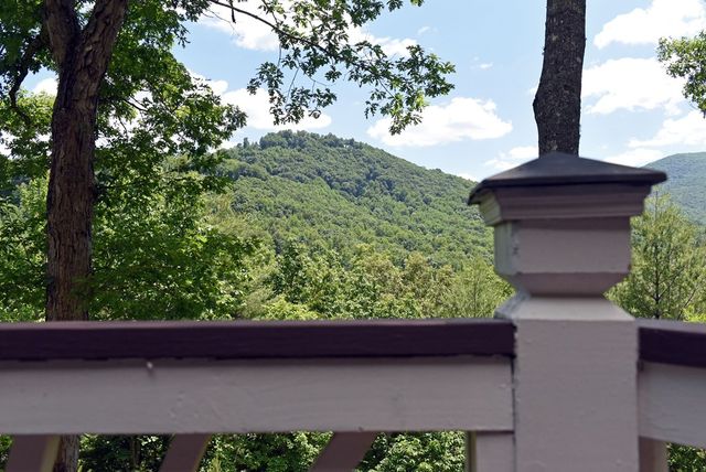 209 Moon Shadow Trail, Blairsville, GA 30512